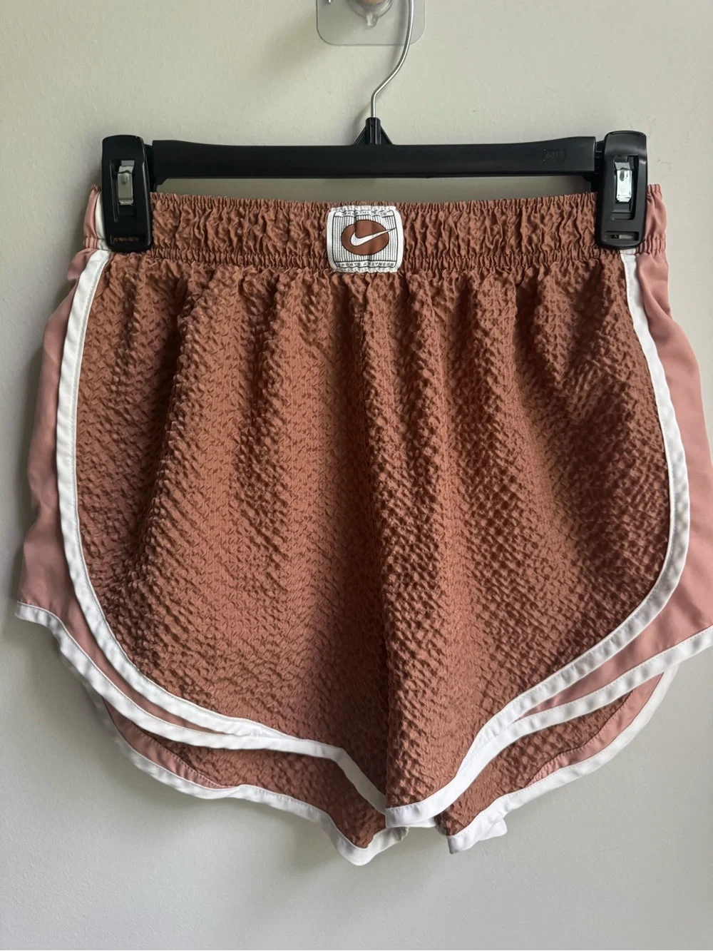 Nike Women's Dusty Rose/Soft Brown Norts White Trim Workout Gym Fit